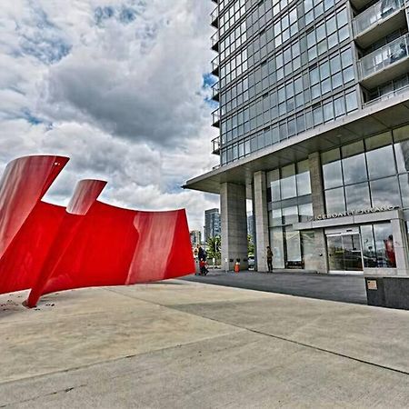 Luxury Downtown Lakeview & City View Condo 토론토 외부 사진